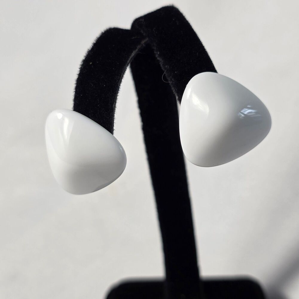 Minimalist White Triangular Acrylic Earrings Sculpted Puff Design Glossy Finish